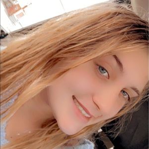 Meet your Posher, April